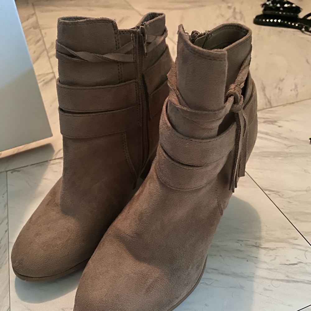 Booties! - Picture 2 of 3